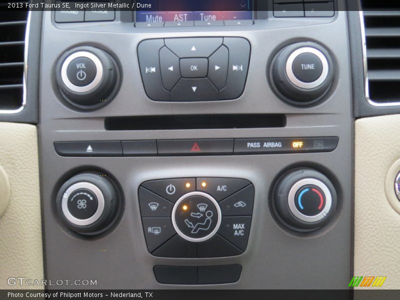 Controls of 2013 Taurus SE