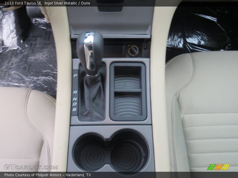 Ingot Silver Metallic / Dune 2013 Ford Taurus SE