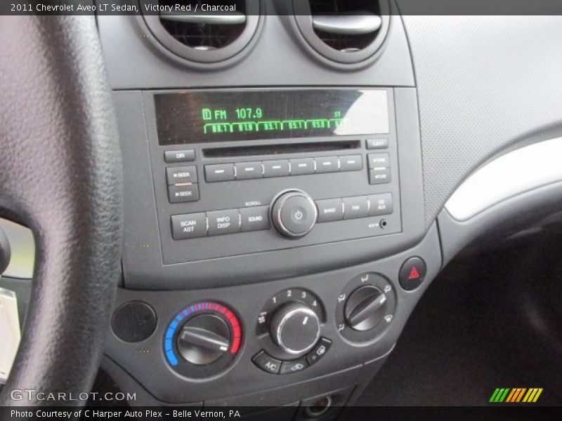 Controls of 2011 Aveo LT Sedan