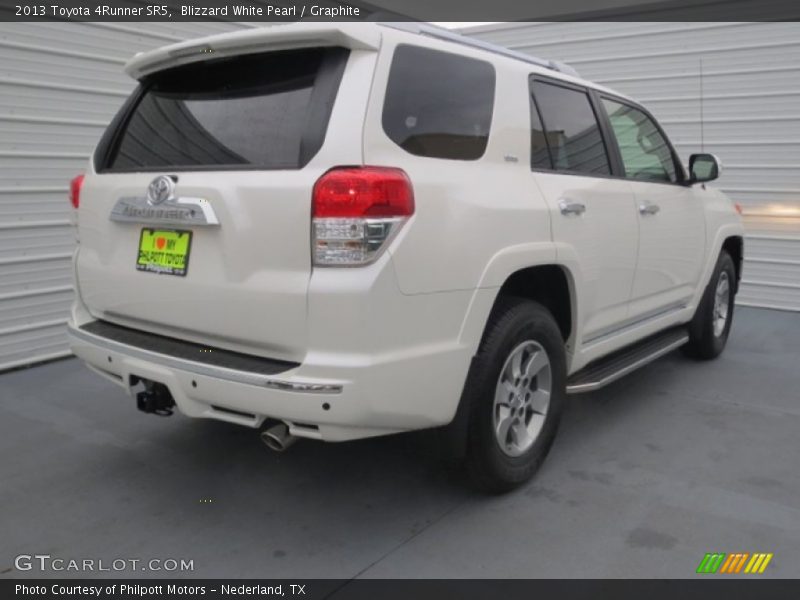 Blizzard White Pearl / Graphite 2013 Toyota 4Runner SR5