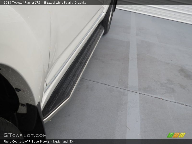 Blizzard White Pearl / Graphite 2013 Toyota 4Runner SR5
