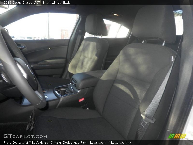 Bright White / Black 2013 Dodge Charger SXT