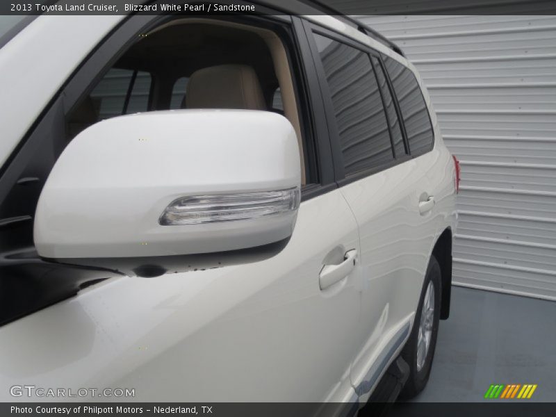 Blizzard White Pearl / Sandstone 2013 Toyota Land Cruiser