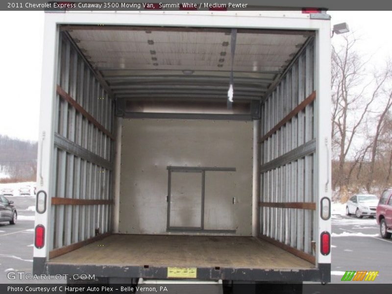  2011 Express Cutaway 3500 Moving Van Trunk