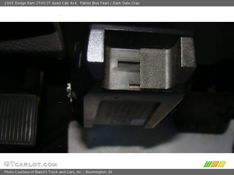 Patriot Blue Pearl / Dark Slate Gray 2003 Dodge Ram 2500 ST Quad Cab 4x4