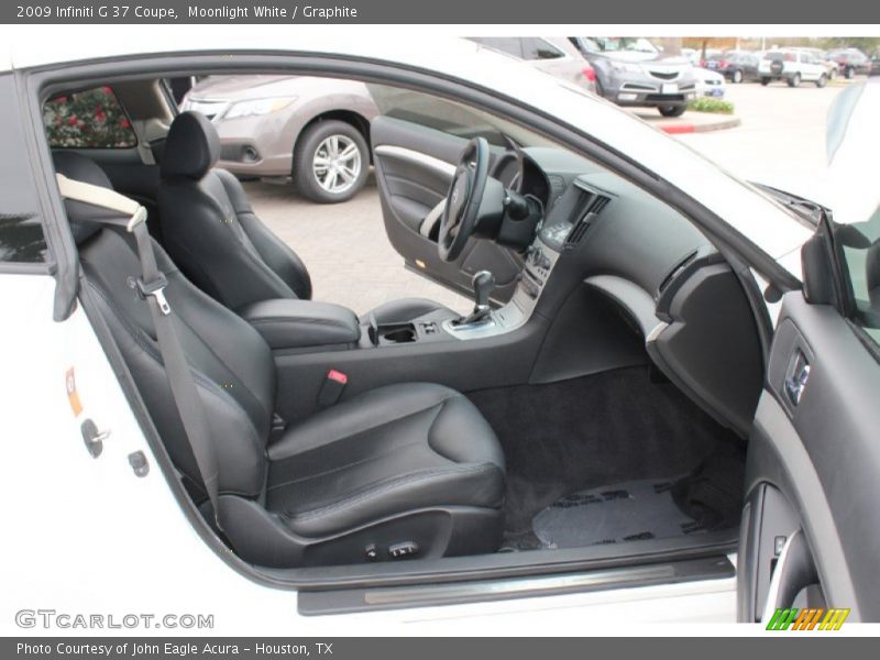 Moonlight White / Graphite 2009 Infiniti G 37 Coupe