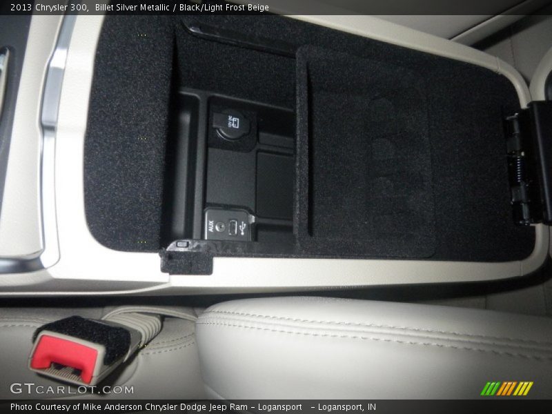 Billet Silver Metallic / Black/Light Frost Beige 2013 Chrysler 300