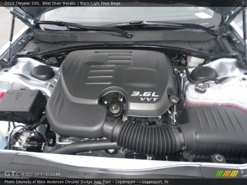 Billet Silver Metallic / Black/Light Frost Beige 2013 Chrysler 300