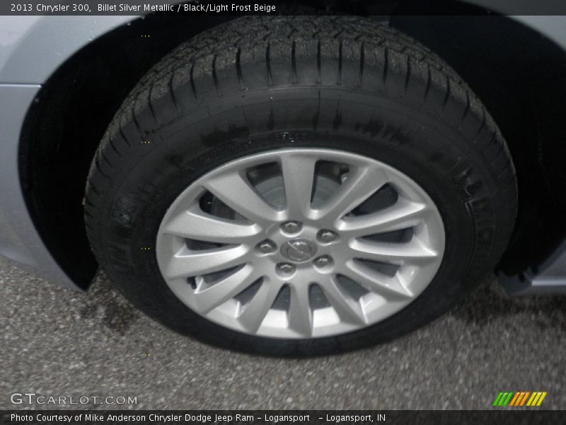 Billet Silver Metallic / Black/Light Frost Beige 2013 Chrysler 300