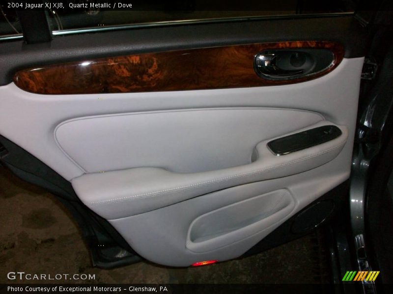 Quartz Metallic / Dove 2004 Jaguar XJ XJ8