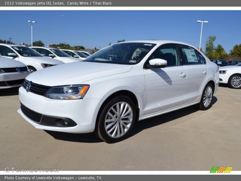 Candy White / Titan Black 2013 Volkswagen Jetta SEL Sedan