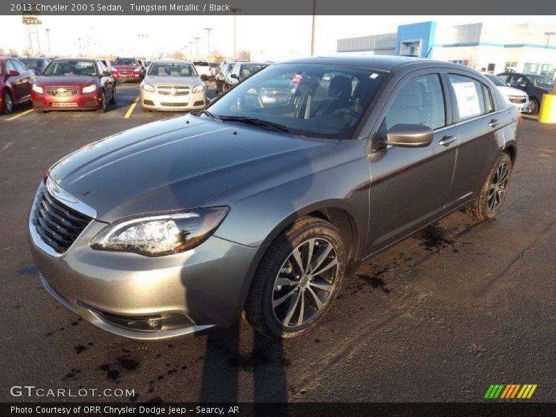 Tungsten Metallic / Black 2013 Chrysler 200 S Sedan