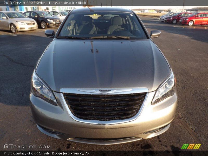 Tungsten Metallic / Black 2013 Chrysler 200 S Sedan