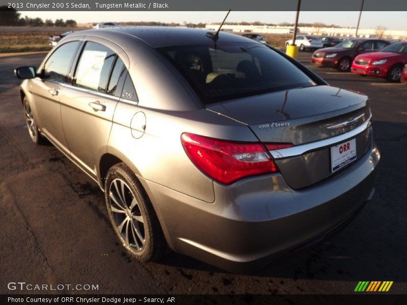 Tungsten Metallic / Black 2013 Chrysler 200 S Sedan