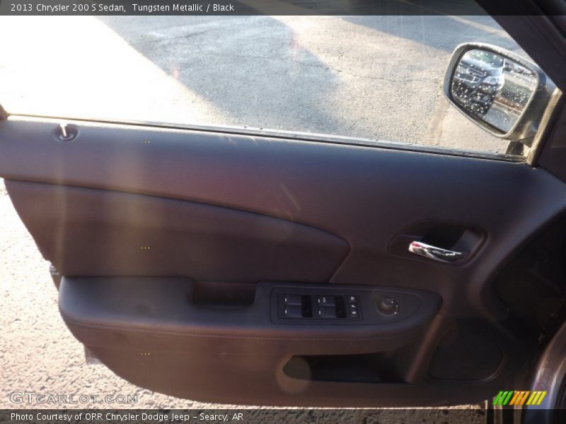 Tungsten Metallic / Black 2013 Chrysler 200 S Sedan