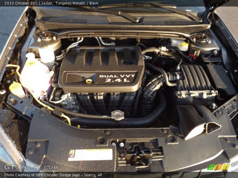 Tungsten Metallic / Black 2013 Chrysler 200 S Sedan