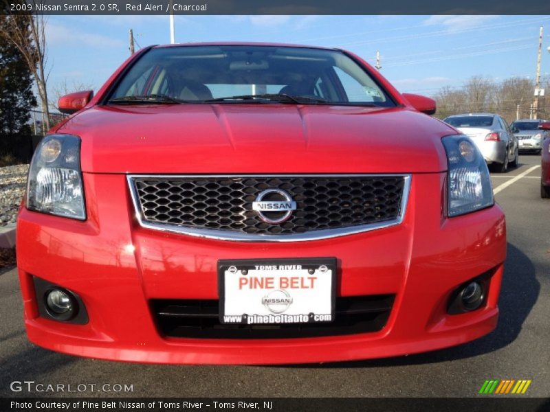 Red Alert / Charcoal 2009 Nissan Sentra 2.0 SR