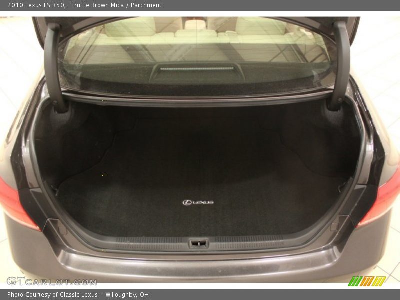  2010 ES 350 Trunk