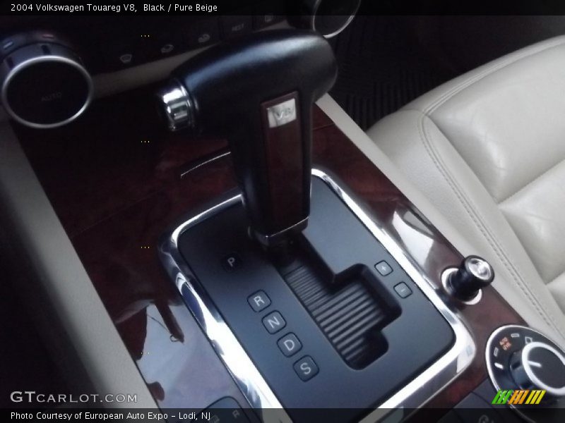 Black / Pure Beige 2004 Volkswagen Touareg V8
