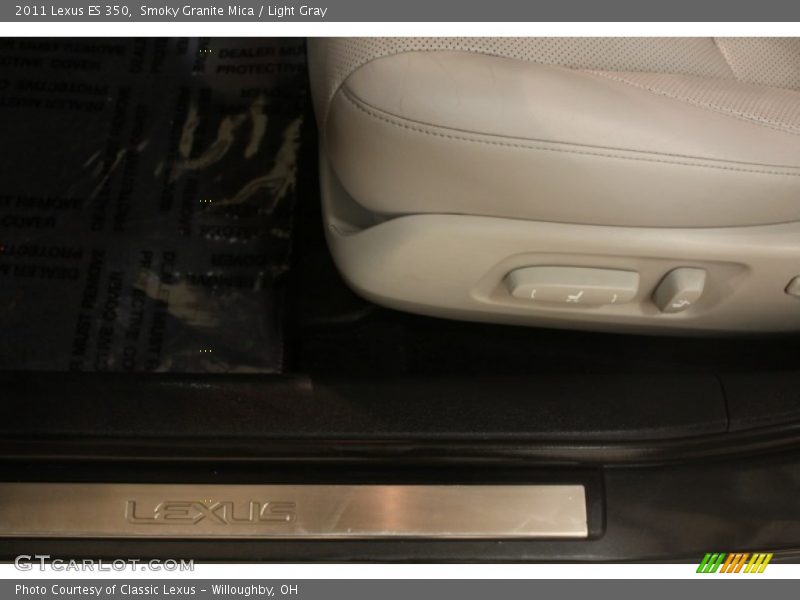 Smoky Granite Mica / Light Gray 2011 Lexus ES 350