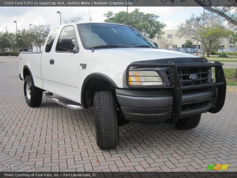 Oxford White / Medium Graphite Grey 2003 Ford F150 XL SuperCab 4x4