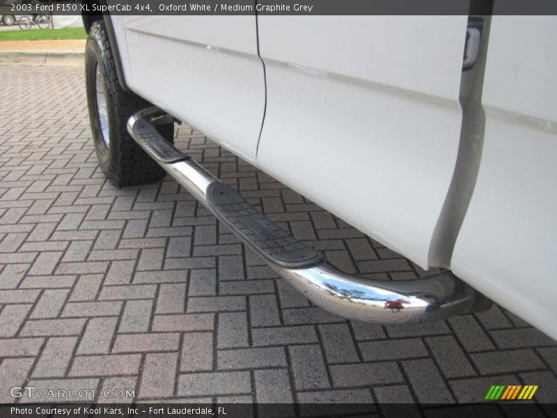 Oxford White / Medium Graphite Grey 2003 Ford F150 XL SuperCab 4x4
