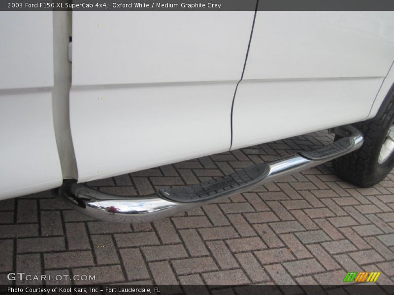 Oxford White / Medium Graphite Grey 2003 Ford F150 XL SuperCab 4x4