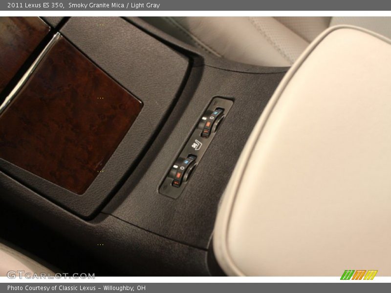 Smoky Granite Mica / Light Gray 2011 Lexus ES 350