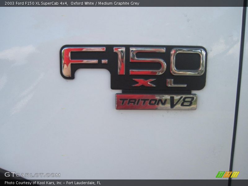 Oxford White / Medium Graphite Grey 2003 Ford F150 XL SuperCab 4x4