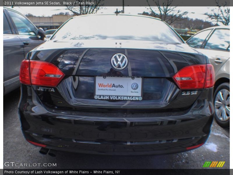 Black / Titan Black 2011 Volkswagen Jetta SE Sedan