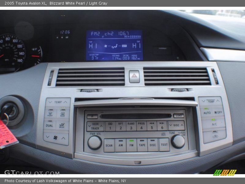 Audio System of 2005 Avalon XL