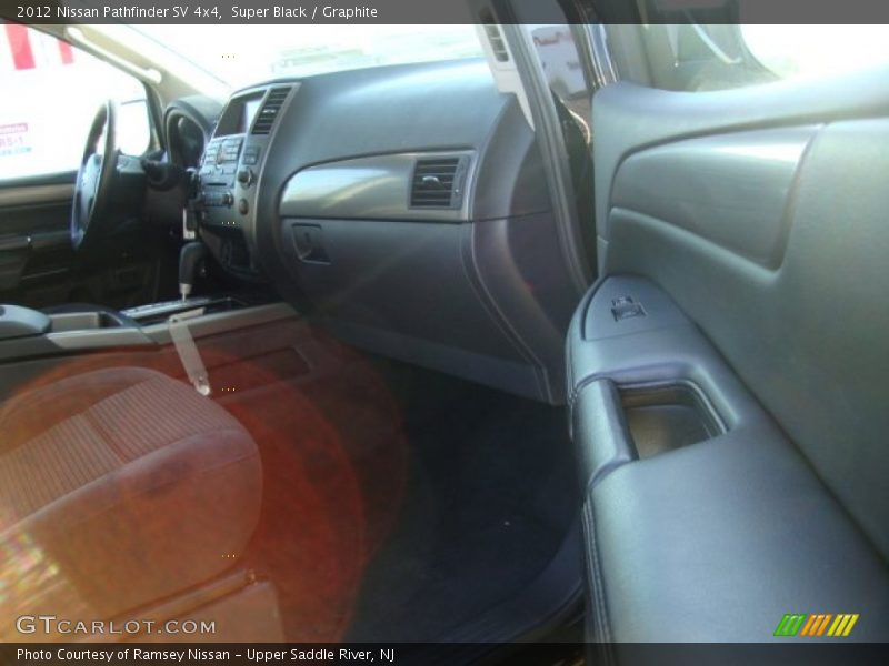 Super Black / Graphite 2012 Nissan Pathfinder SV 4x4