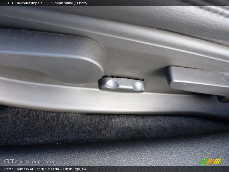 Summit White / Ebony 2011 Chevrolet Impala LT