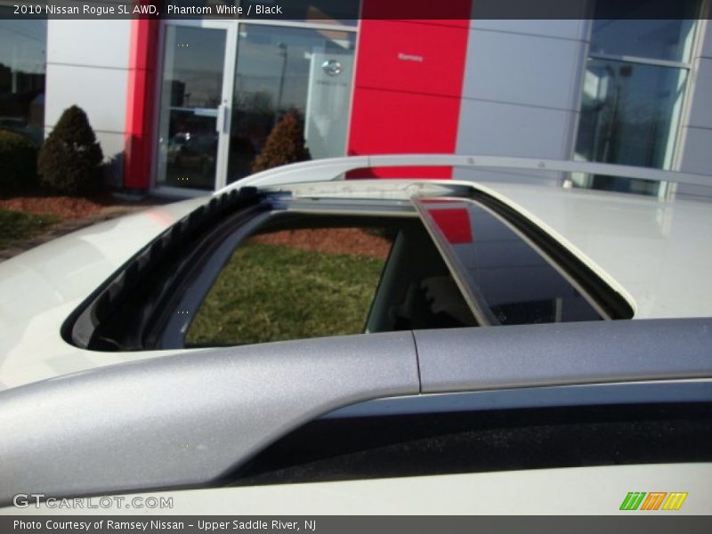Phantom White / Black 2010 Nissan Rogue SL AWD