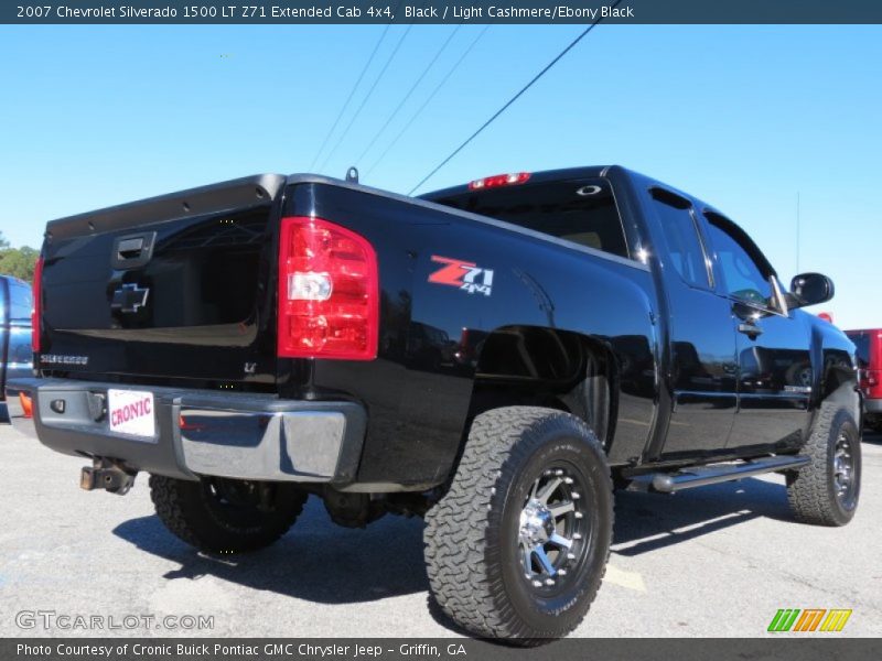 Black / Light Cashmere/Ebony Black 2007 Chevrolet Silverado 1500 LT Z71 Extended Cab 4x4