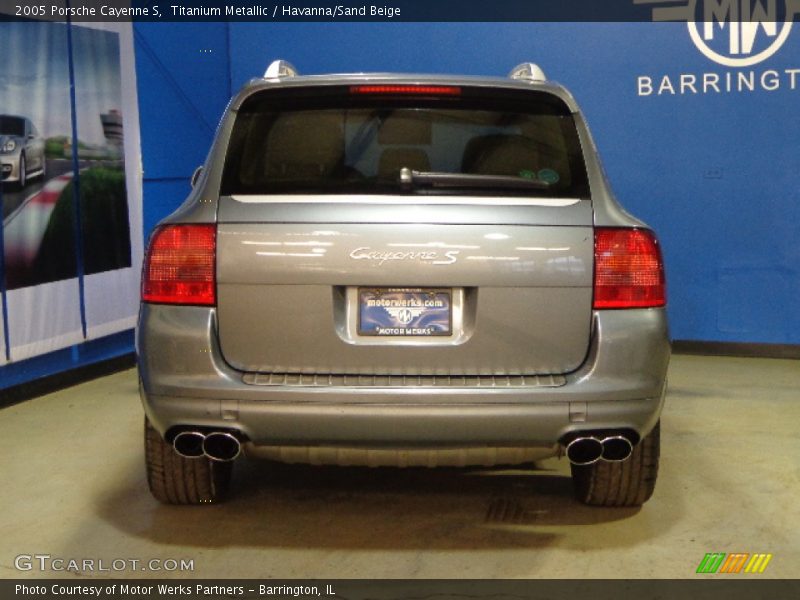 Titanium Metallic / Havanna/Sand Beige 2005 Porsche Cayenne S