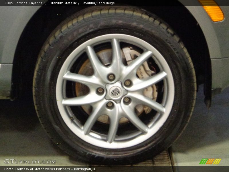 Titanium Metallic / Havanna/Sand Beige 2005 Porsche Cayenne S