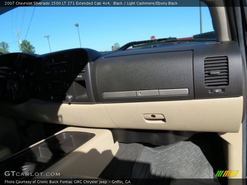Black / Light Cashmere/Ebony Black 2007 Chevrolet Silverado 1500 LT Z71 Extended Cab 4x4