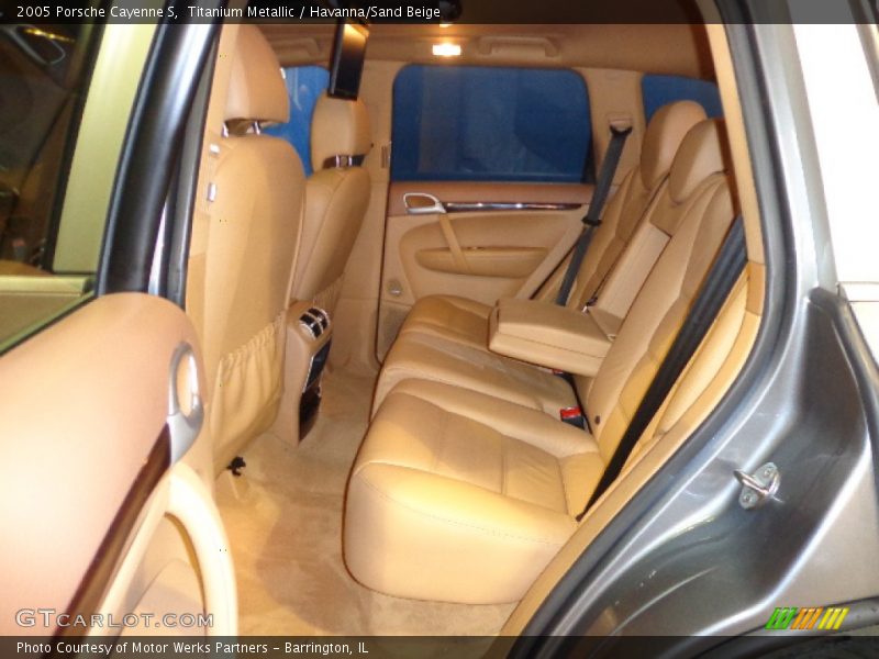 Titanium Metallic / Havanna/Sand Beige 2005 Porsche Cayenne S