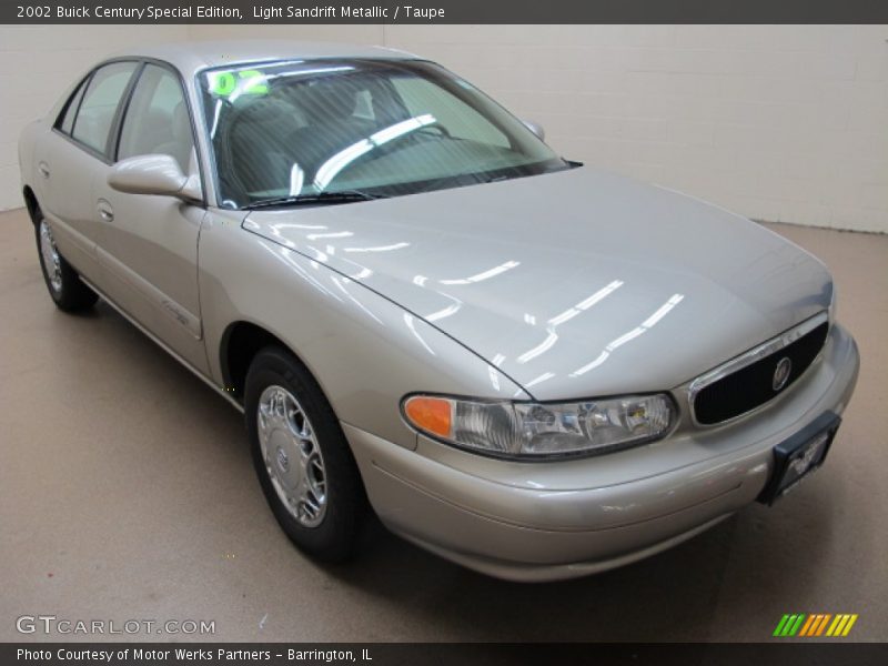 Light Sandrift Metallic / Taupe 2002 Buick Century Special Edition