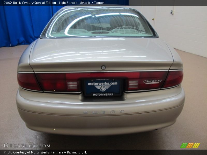 Light Sandrift Metallic / Taupe 2002 Buick Century Special Edition