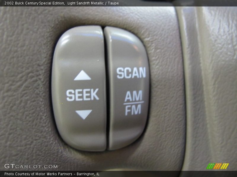 Light Sandrift Metallic / Taupe 2002 Buick Century Special Edition