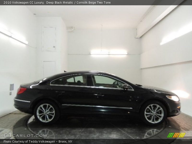 Deep Black Metallic / Cornsilk Beige Two Tone 2010 Volkswagen CC Luxury