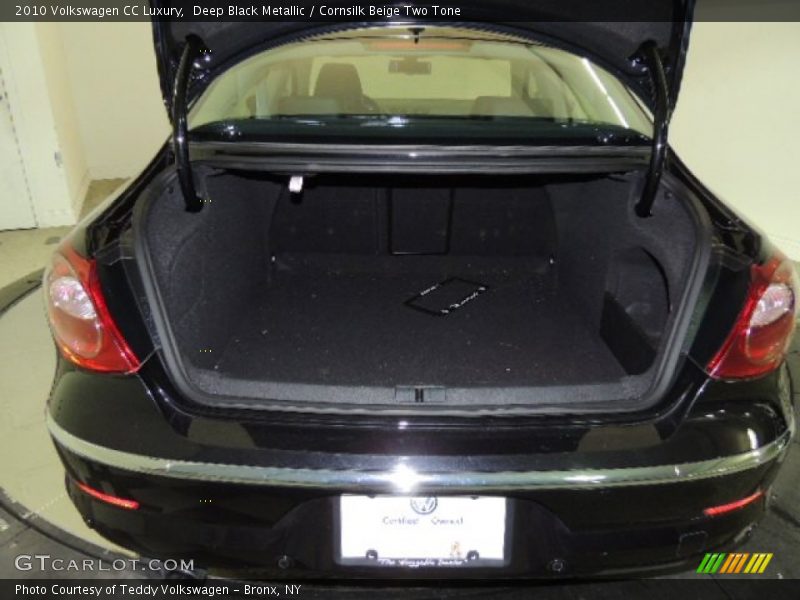 Deep Black Metallic / Cornsilk Beige Two Tone 2010 Volkswagen CC Luxury