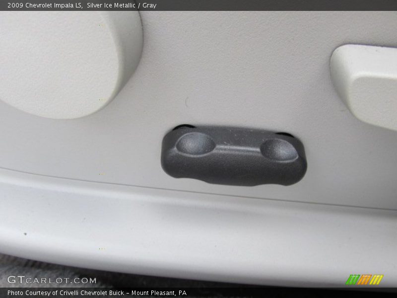 Silver Ice Metallic / Gray 2009 Chevrolet Impala LS