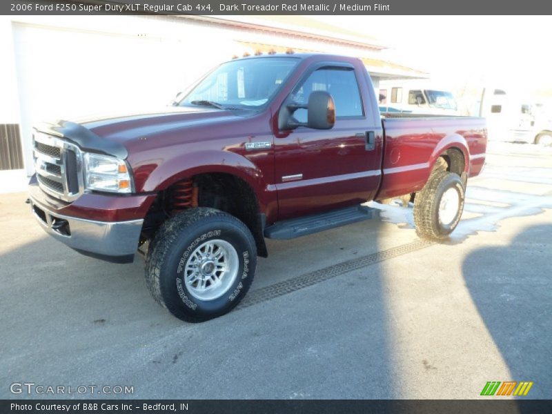 Dark Toreador Red Metallic / Medium Flint 2006 Ford F250 Super Duty XLT Regular Cab 4x4