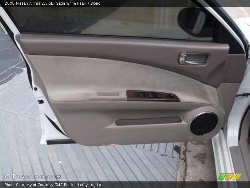 Satin White Pearl / Blond 2006 Nissan Altima 2.5 SL