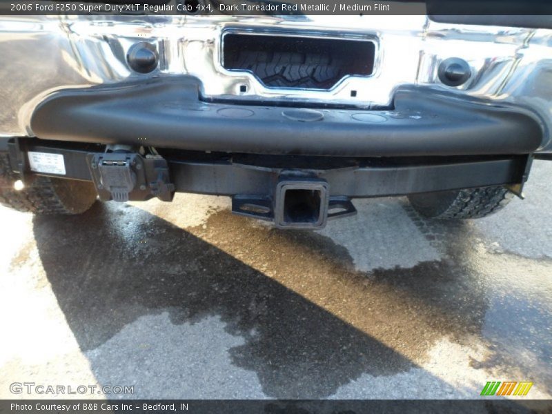Dark Toreador Red Metallic / Medium Flint 2006 Ford F250 Super Duty XLT Regular Cab 4x4
