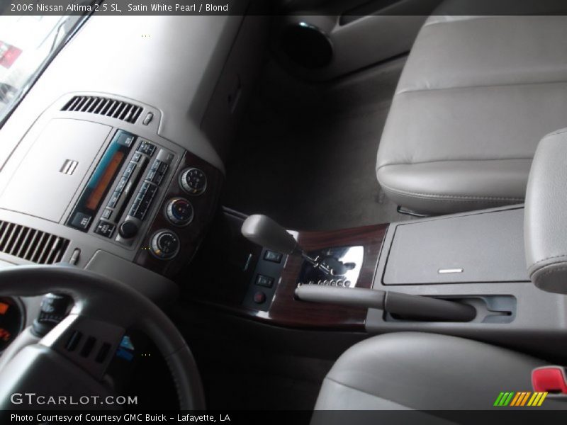 Satin White Pearl / Blond 2006 Nissan Altima 2.5 SL