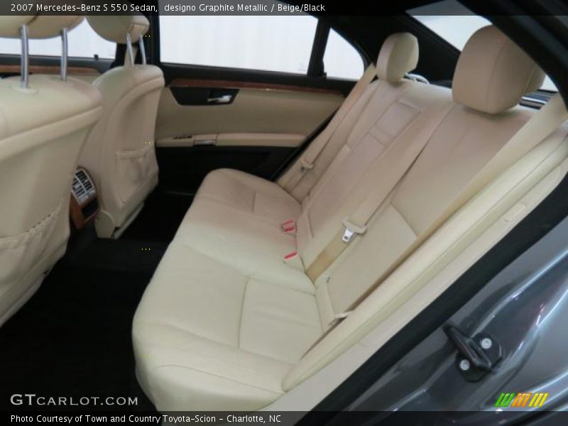 Rear Seat of 2007 S 550 Sedan